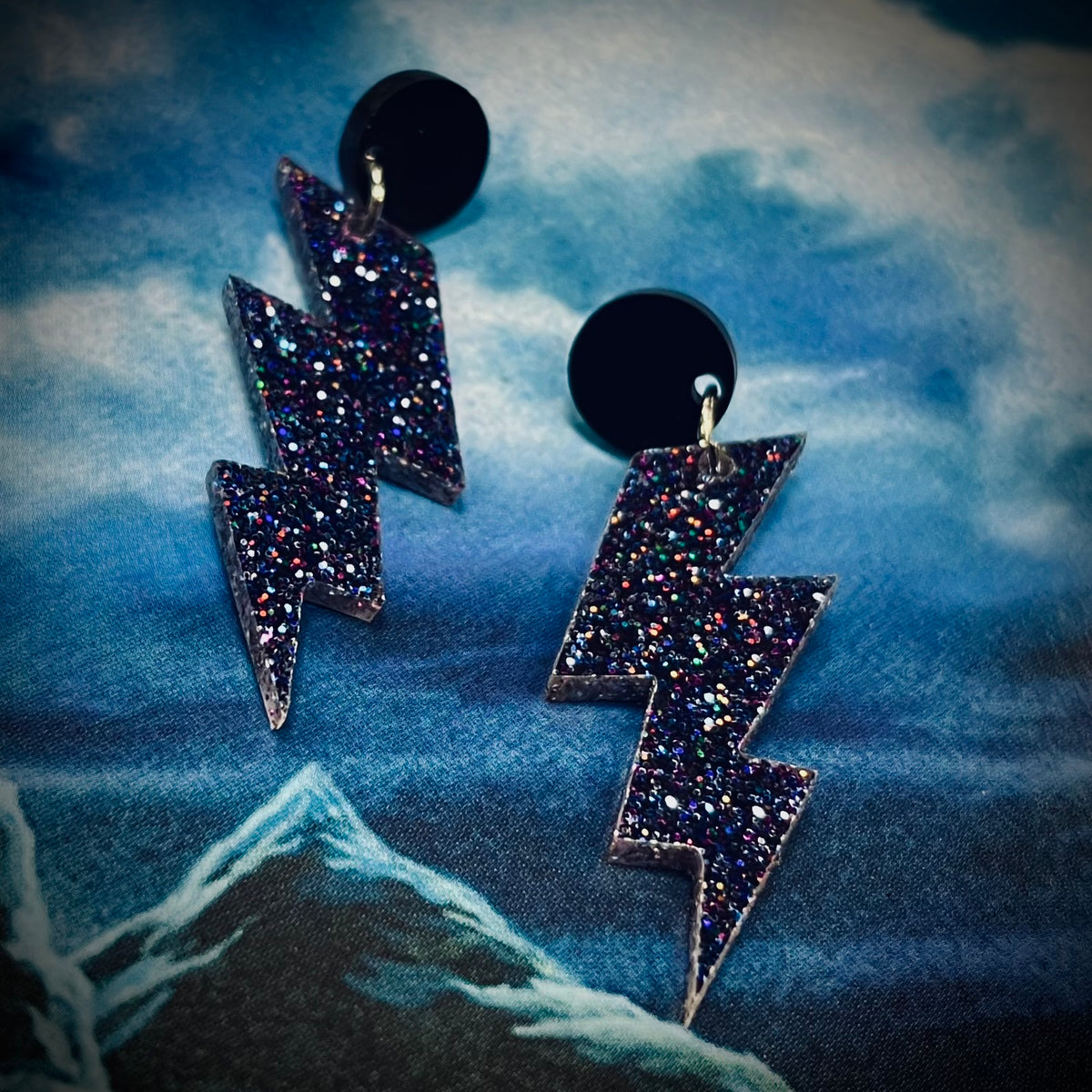 Static Shock Lightning Earrings - Black Storm