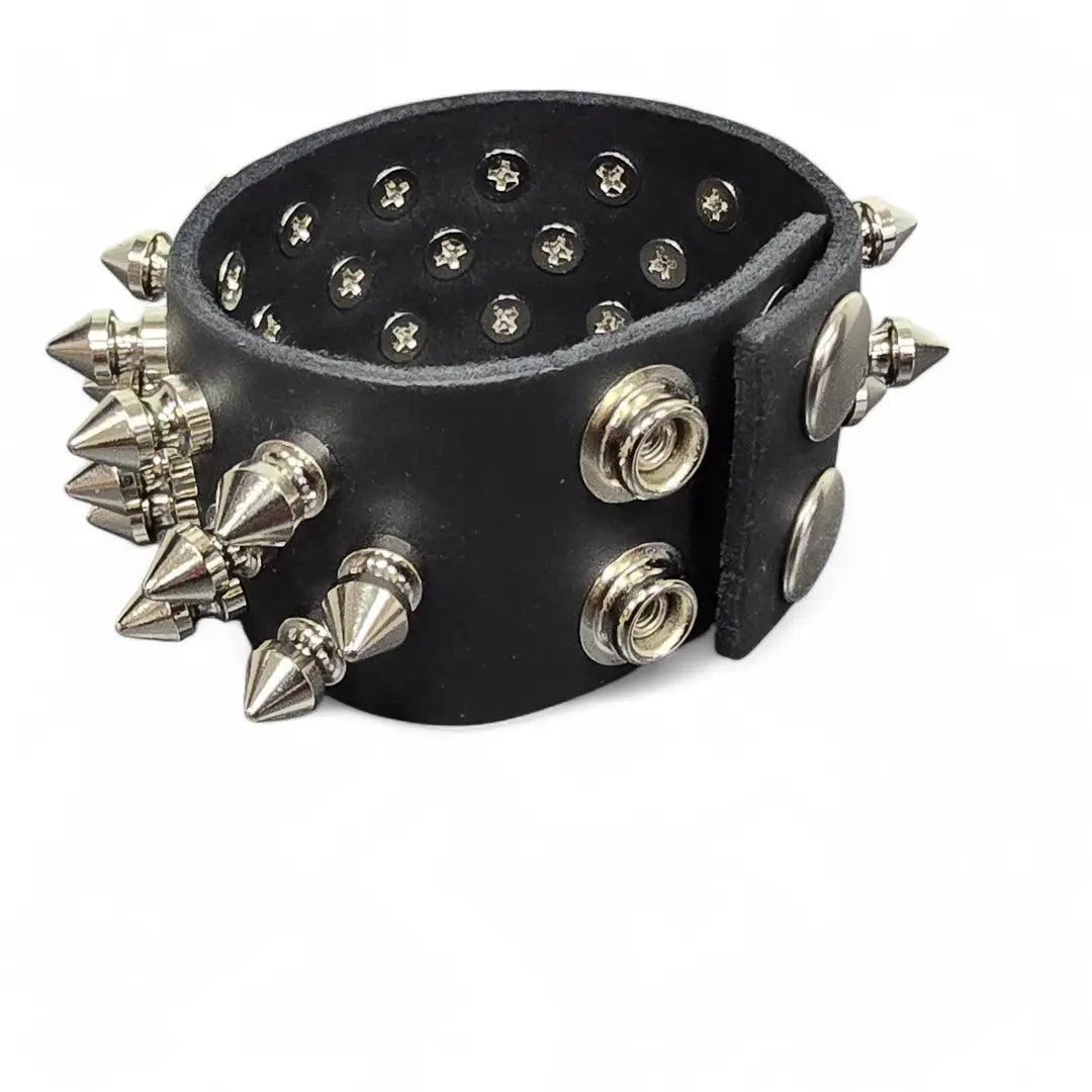 Three Row Spike Snap Bracelet, interior showing snap positions