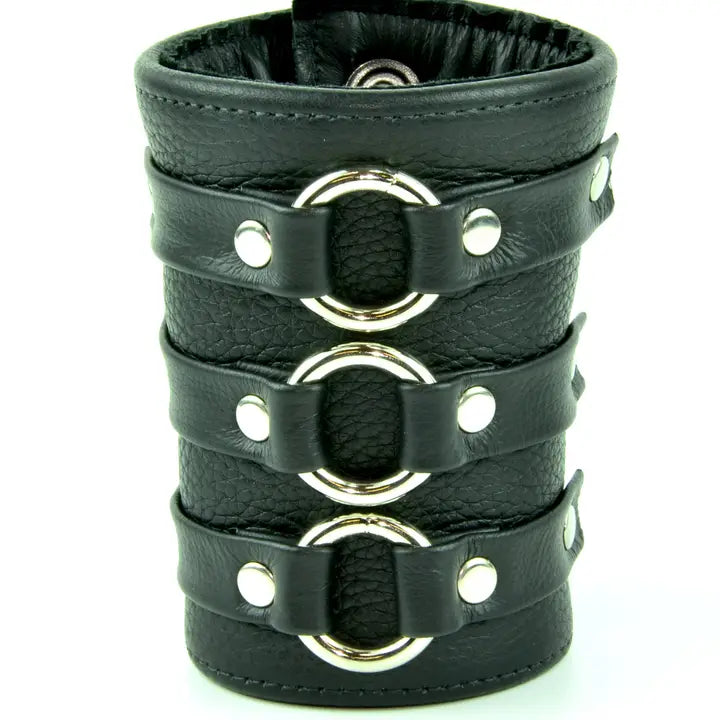 Three Ring Short Gauntlet Bracelet, alternate angle showing full construction