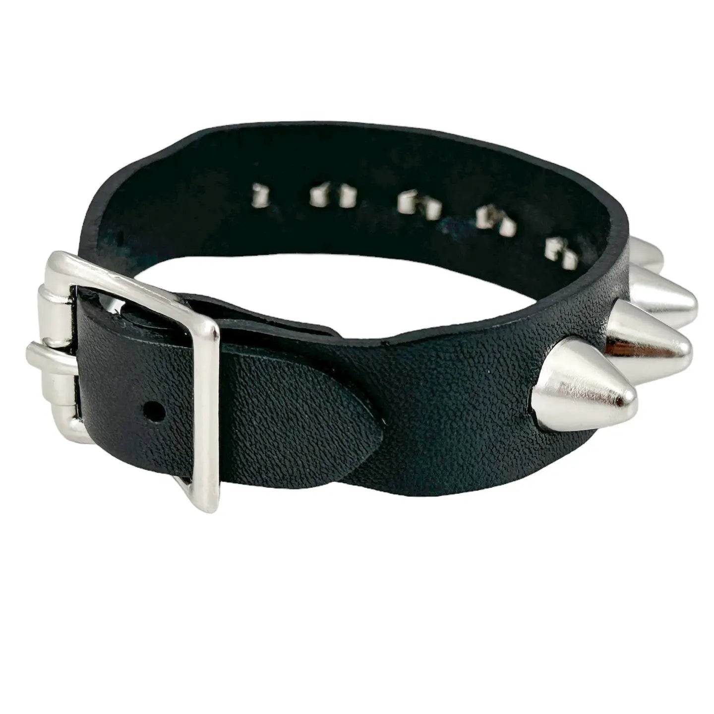 UK77 Studded Buckle Bracelet, roller buckle detail