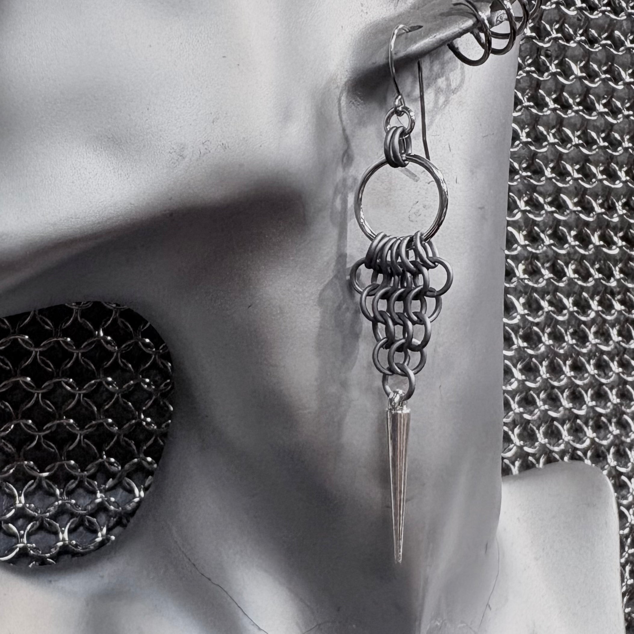 Swamp witch earrings Matt silver