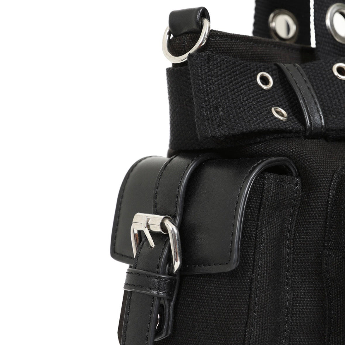 Fang Canvas Bag