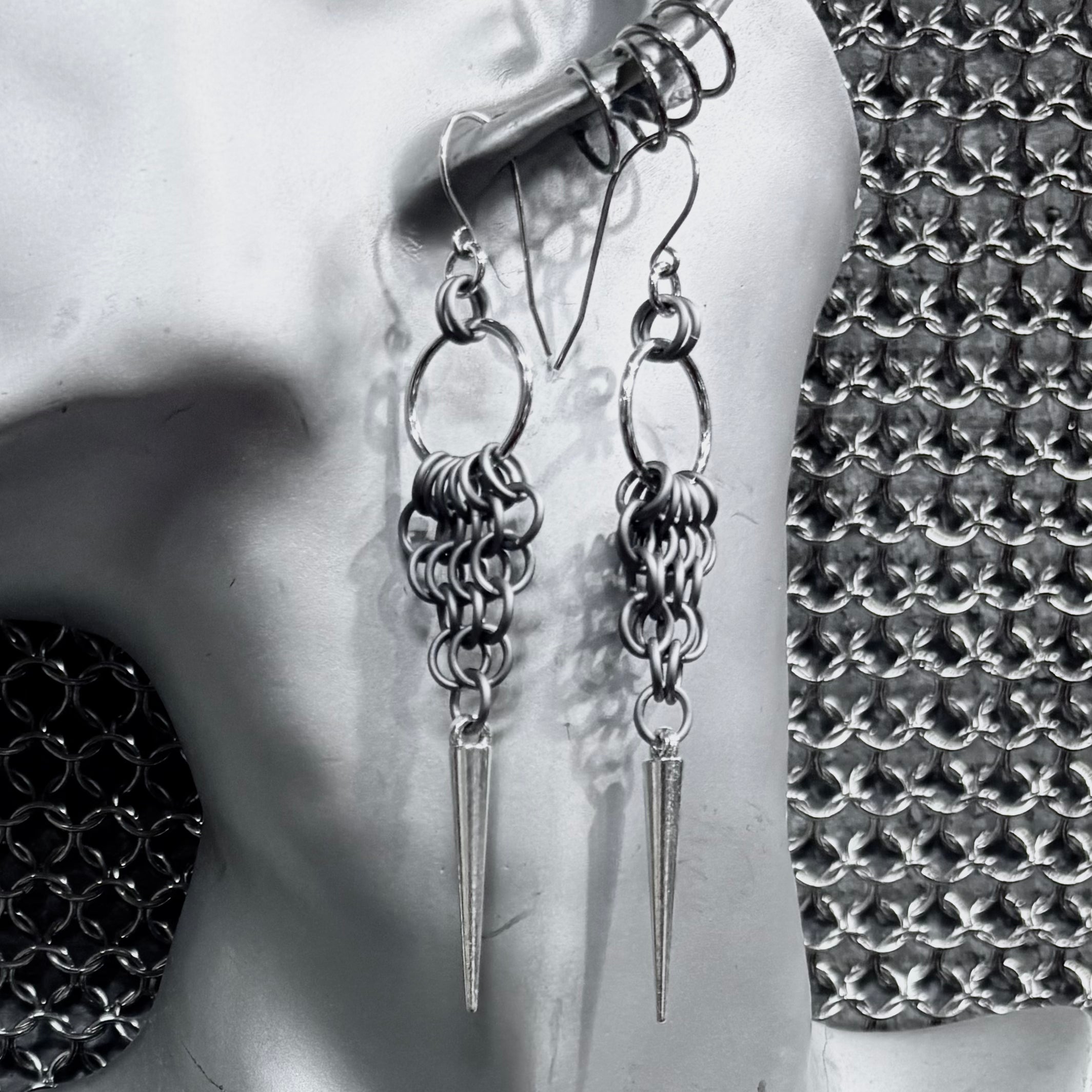 Swamp witch earrings Matt silver