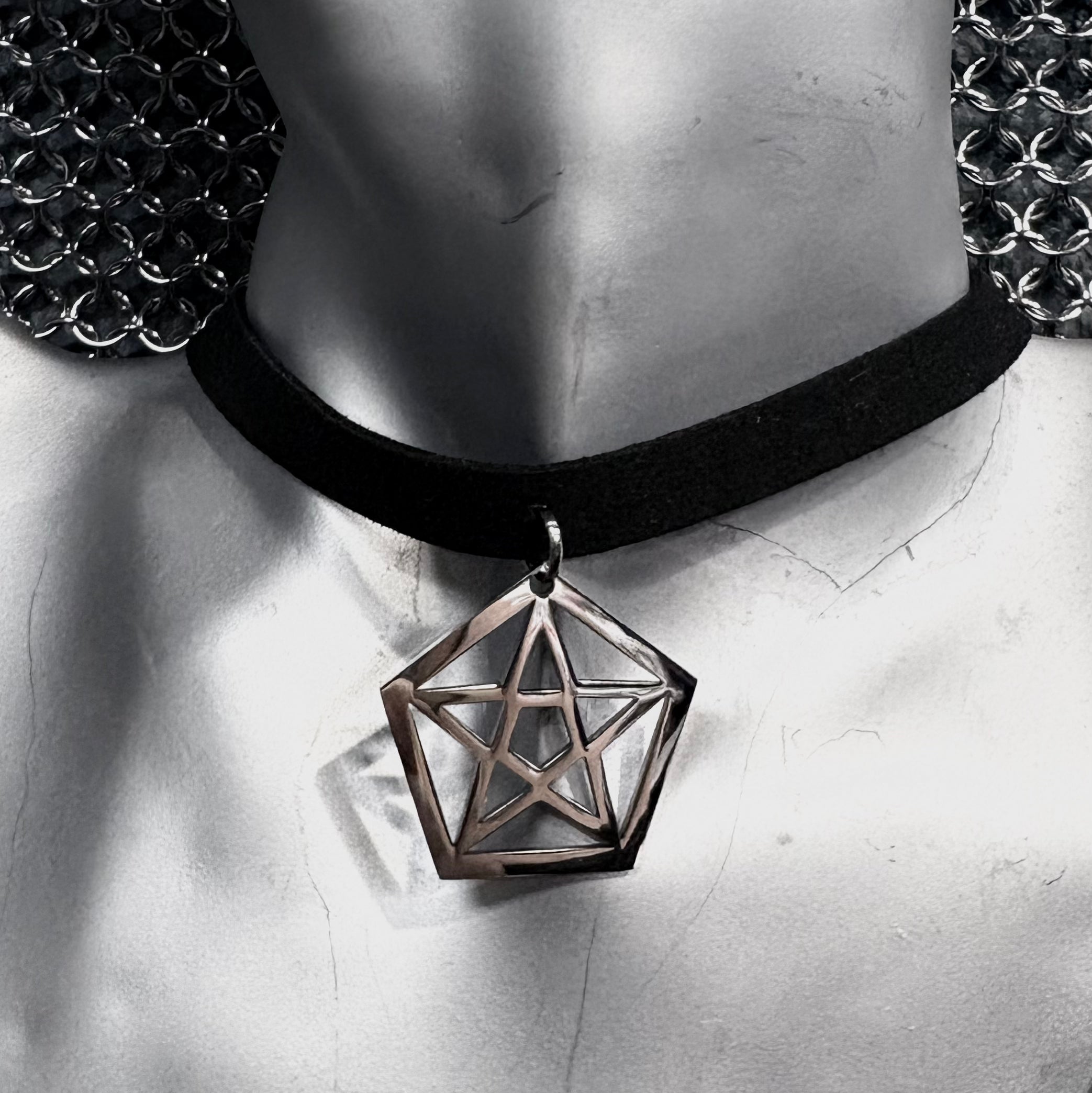 SwampWitch penta choker 8