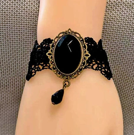 Duchess Jewel Lace Bracelet, Black, black lace bracelet with faceted jewel