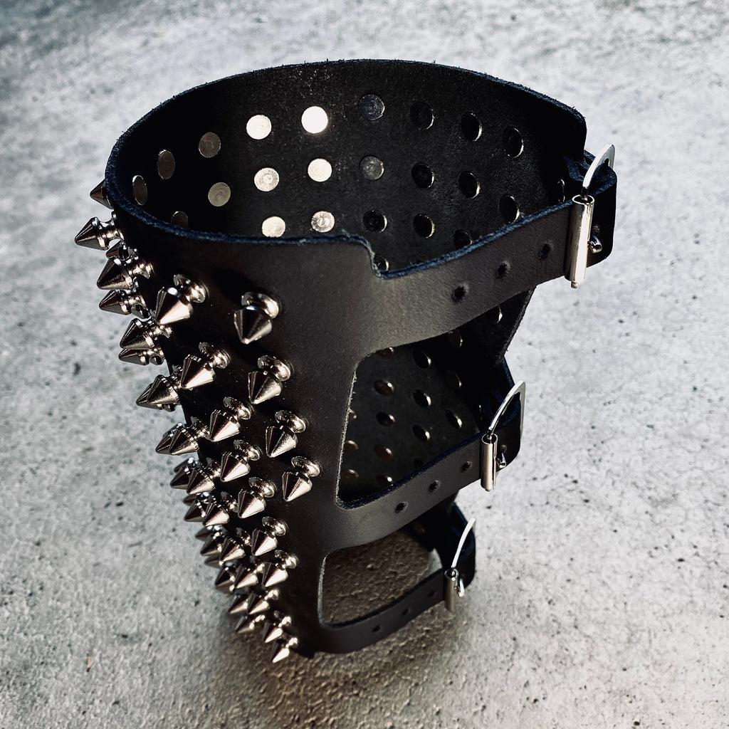 Executioner Spike Gauntlet