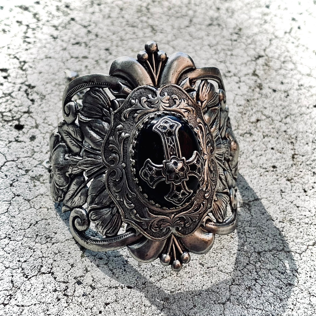 Blaspheme Filigree Wrist Cuff