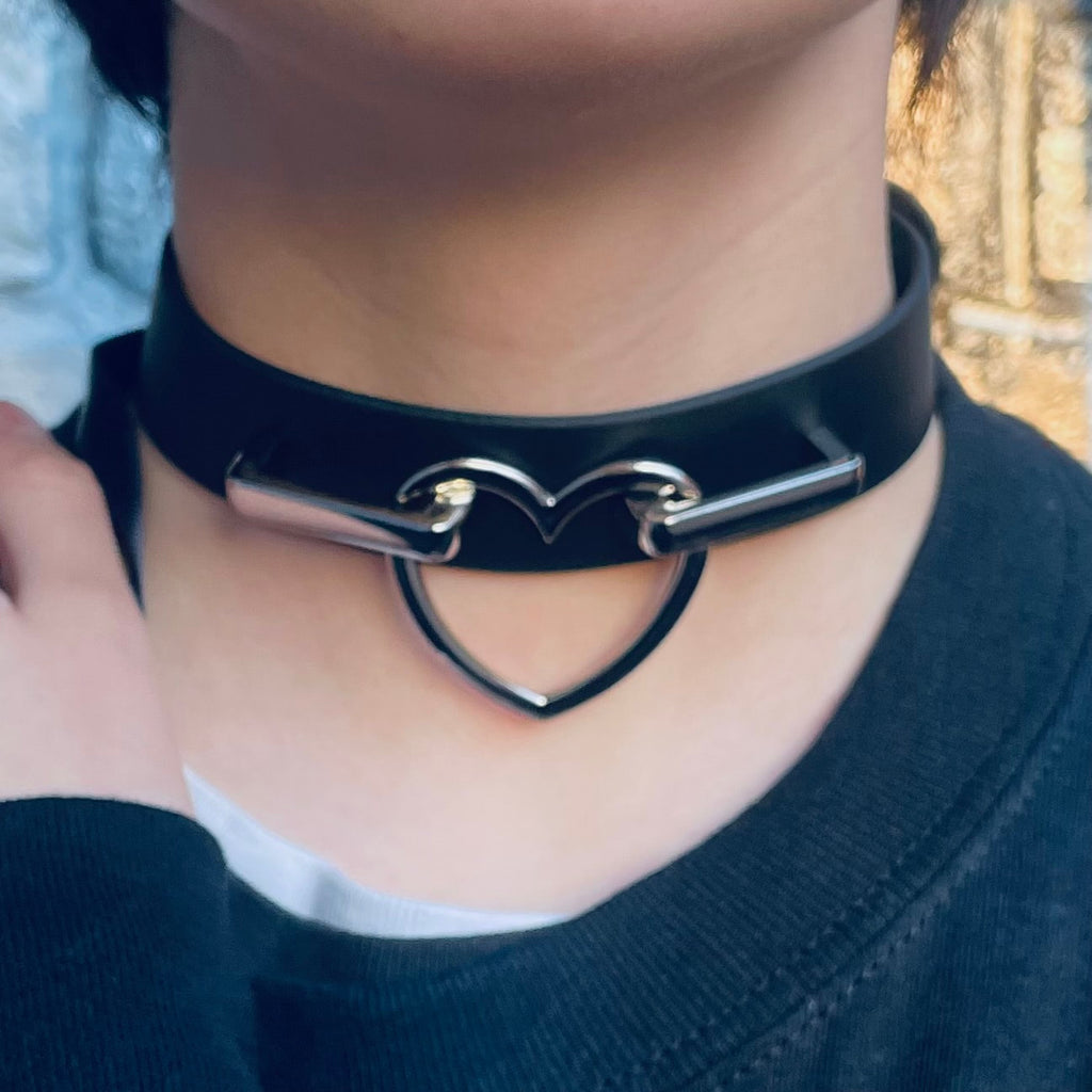 Heart Stopper Collar