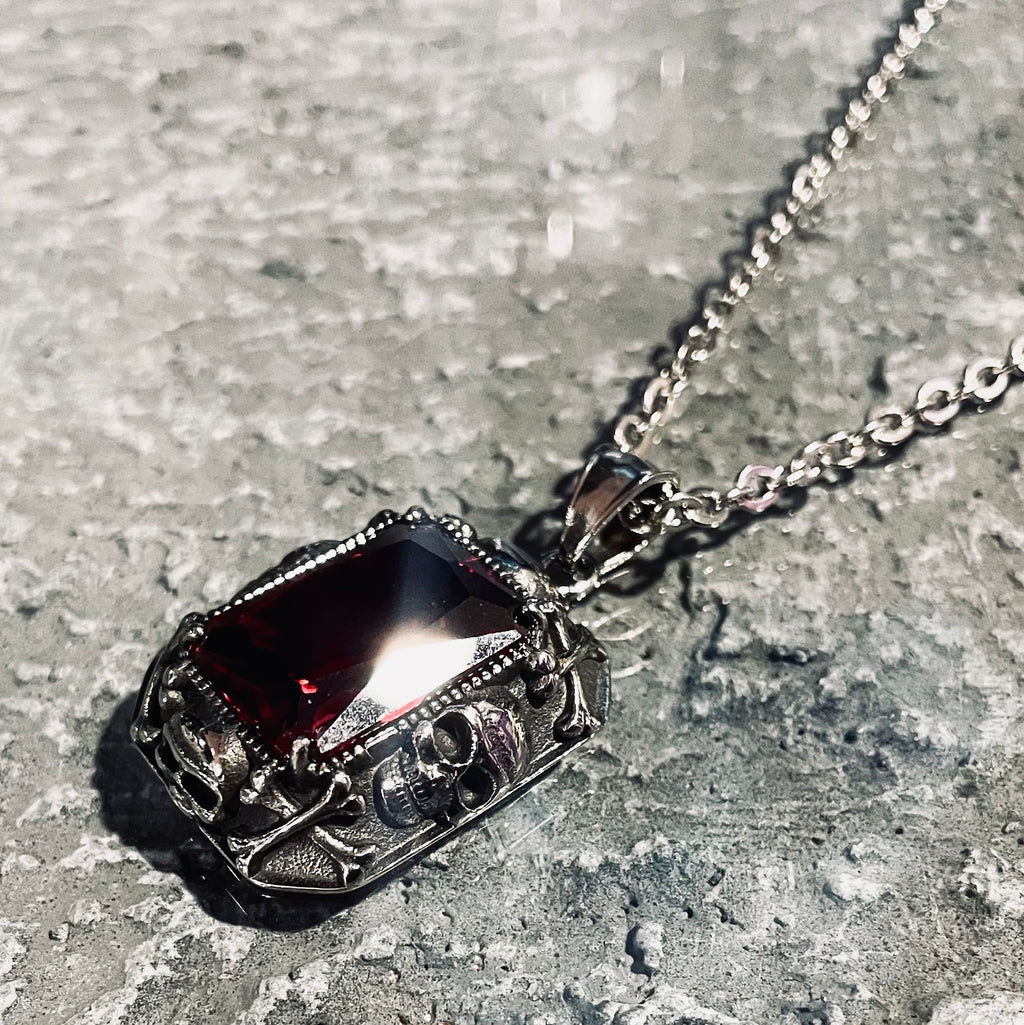Scarlets Crypt Necklace