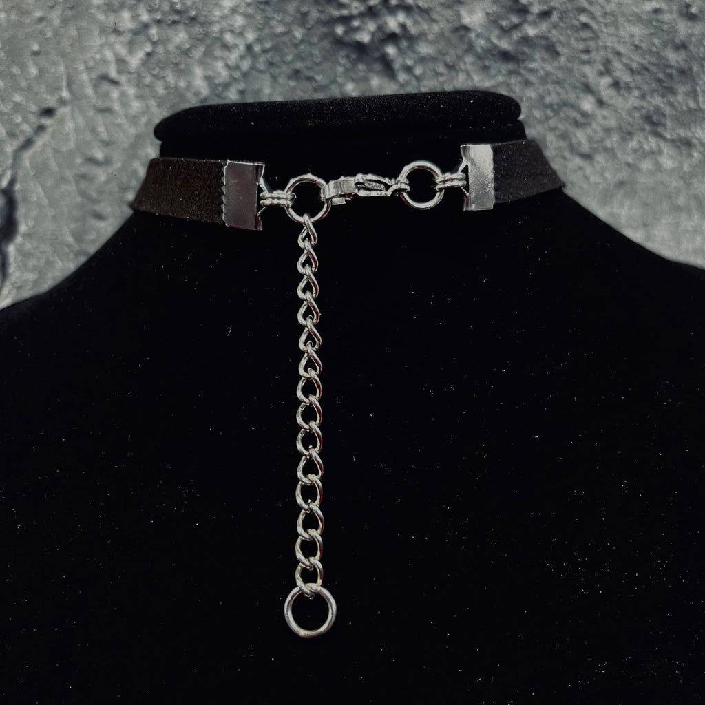 Dangerous Beauty Choker
