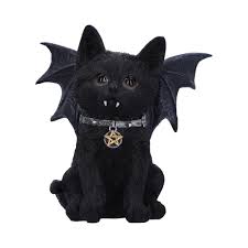 Vampuss Figurine