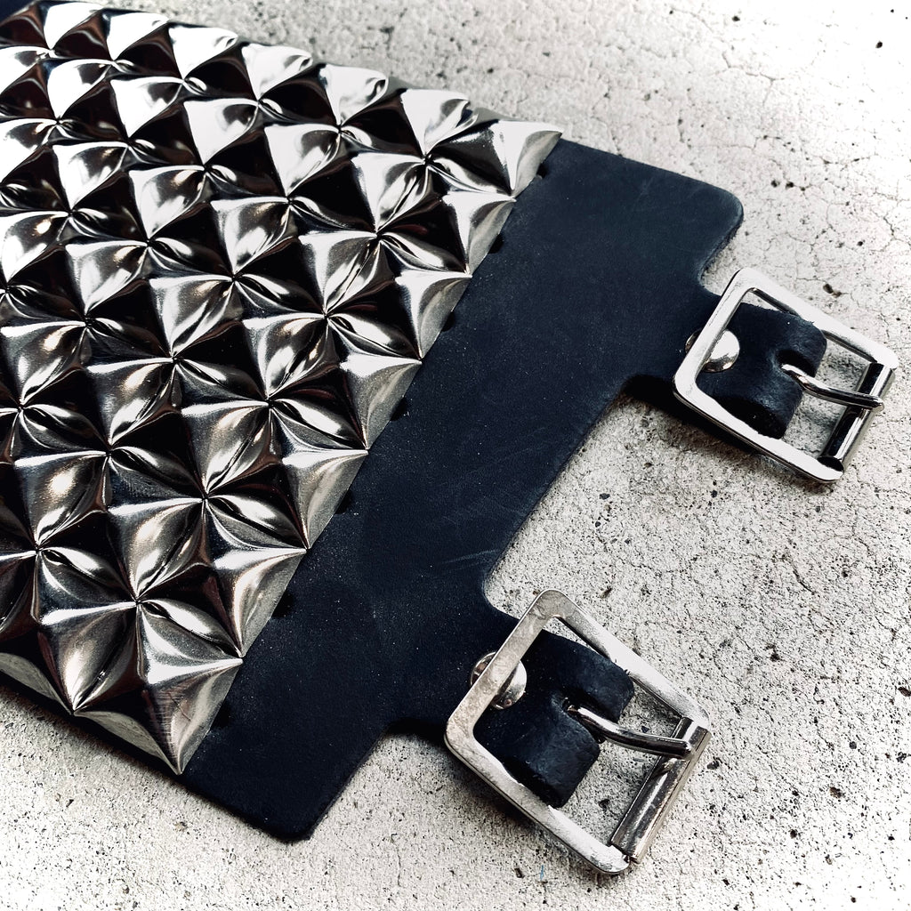 Hellion Gauntlet Studded Leather
