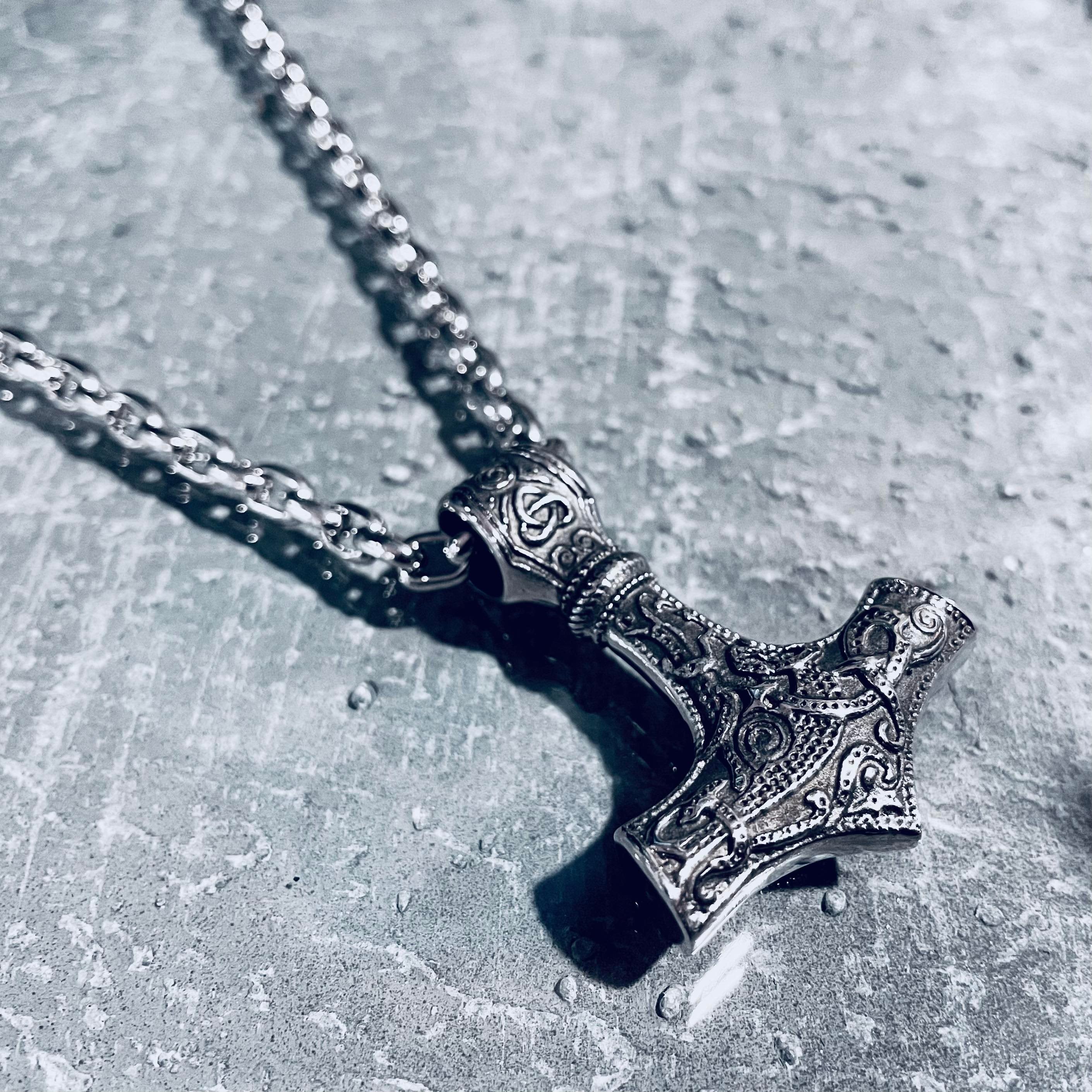 Mjölnir Protector Thors Hammer Necklace