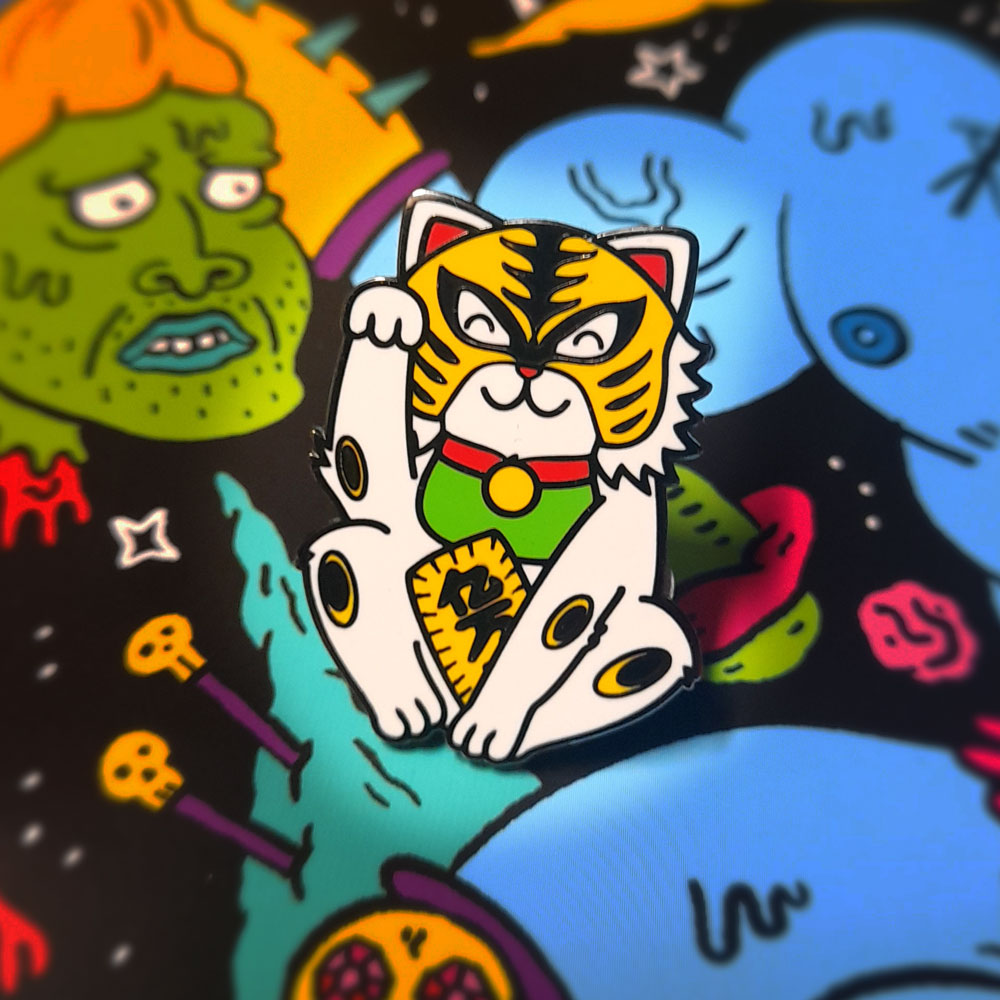 Maneki-neko Cat Metal Enamel Pin Badge