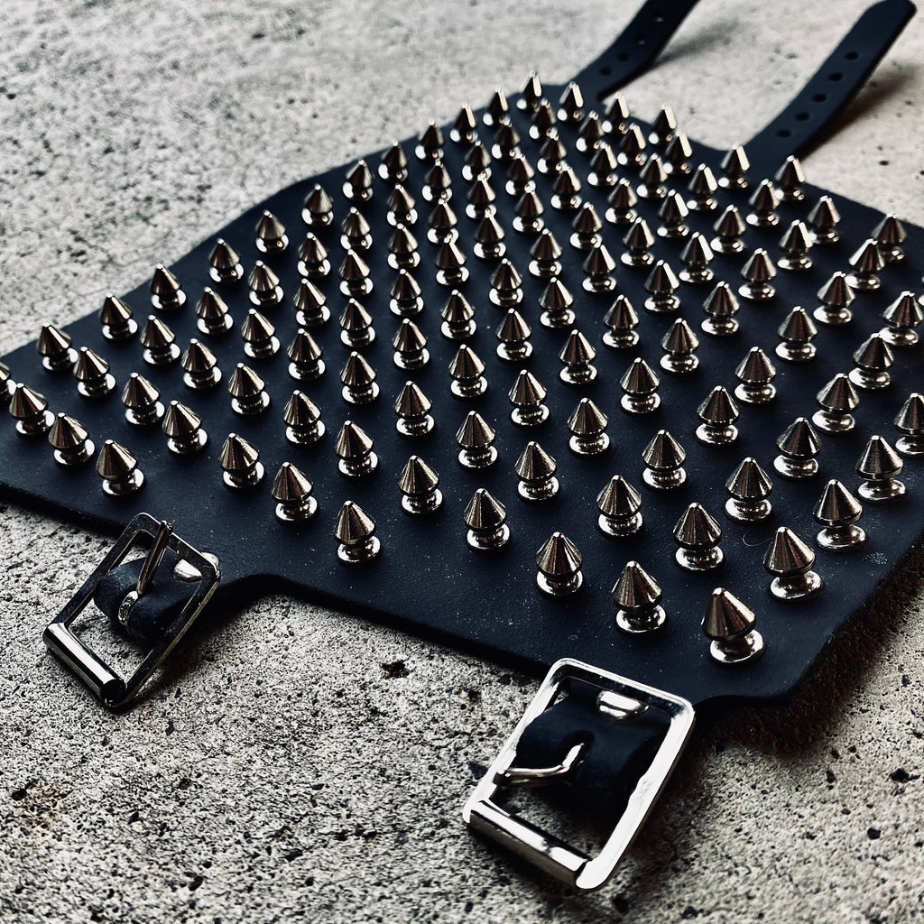 Executioner Spike Gauntlet