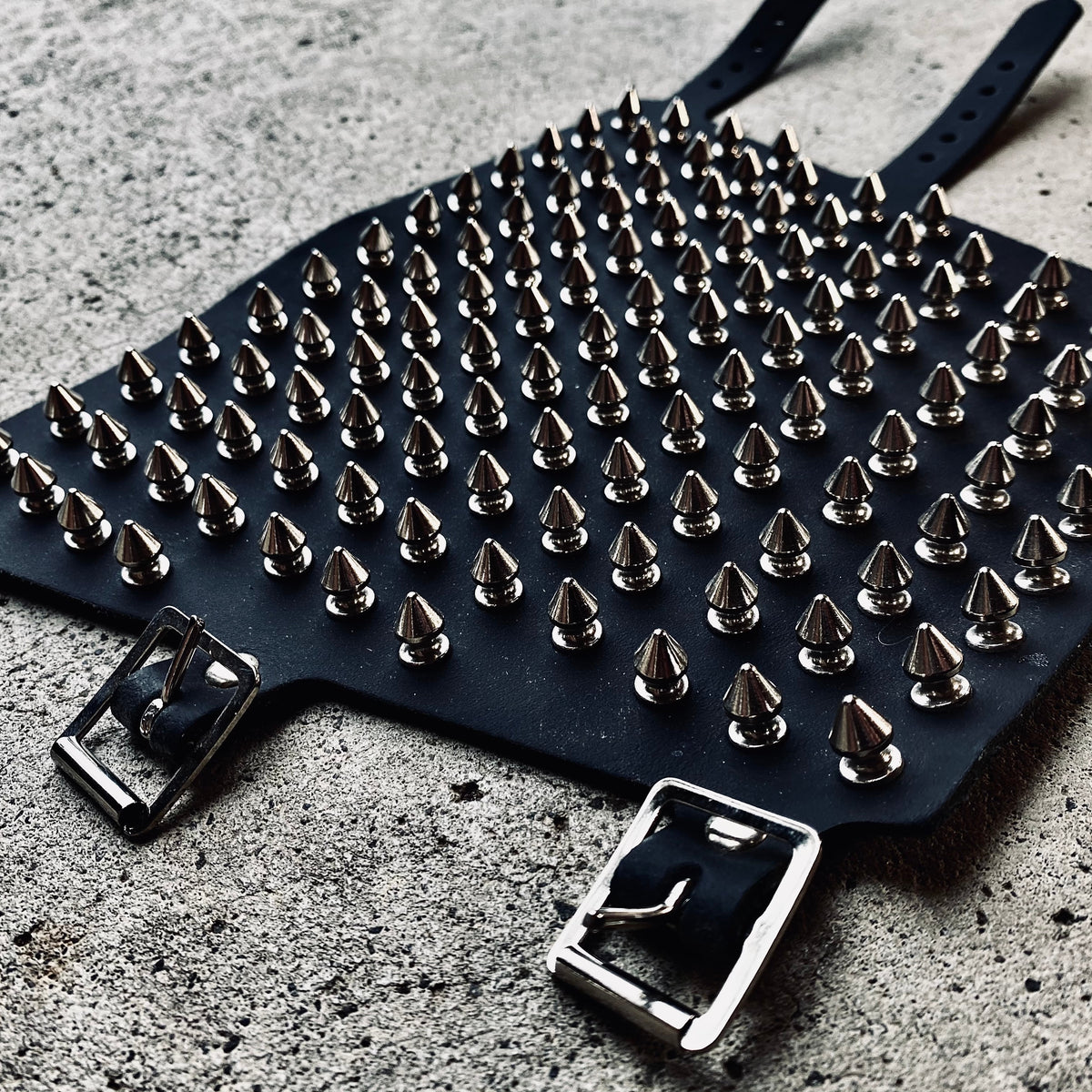 Executioner Spike Gauntlet