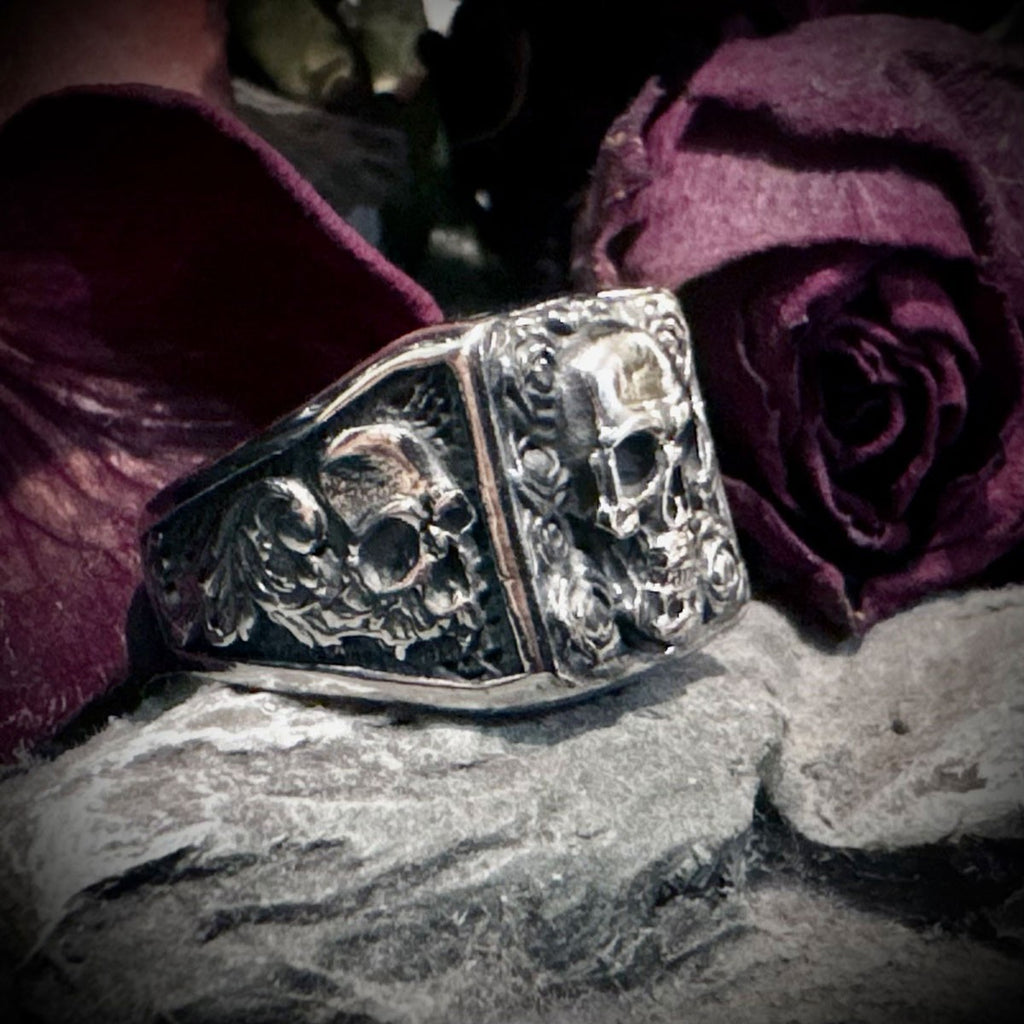 Momento Mori Skull Signet Ring
