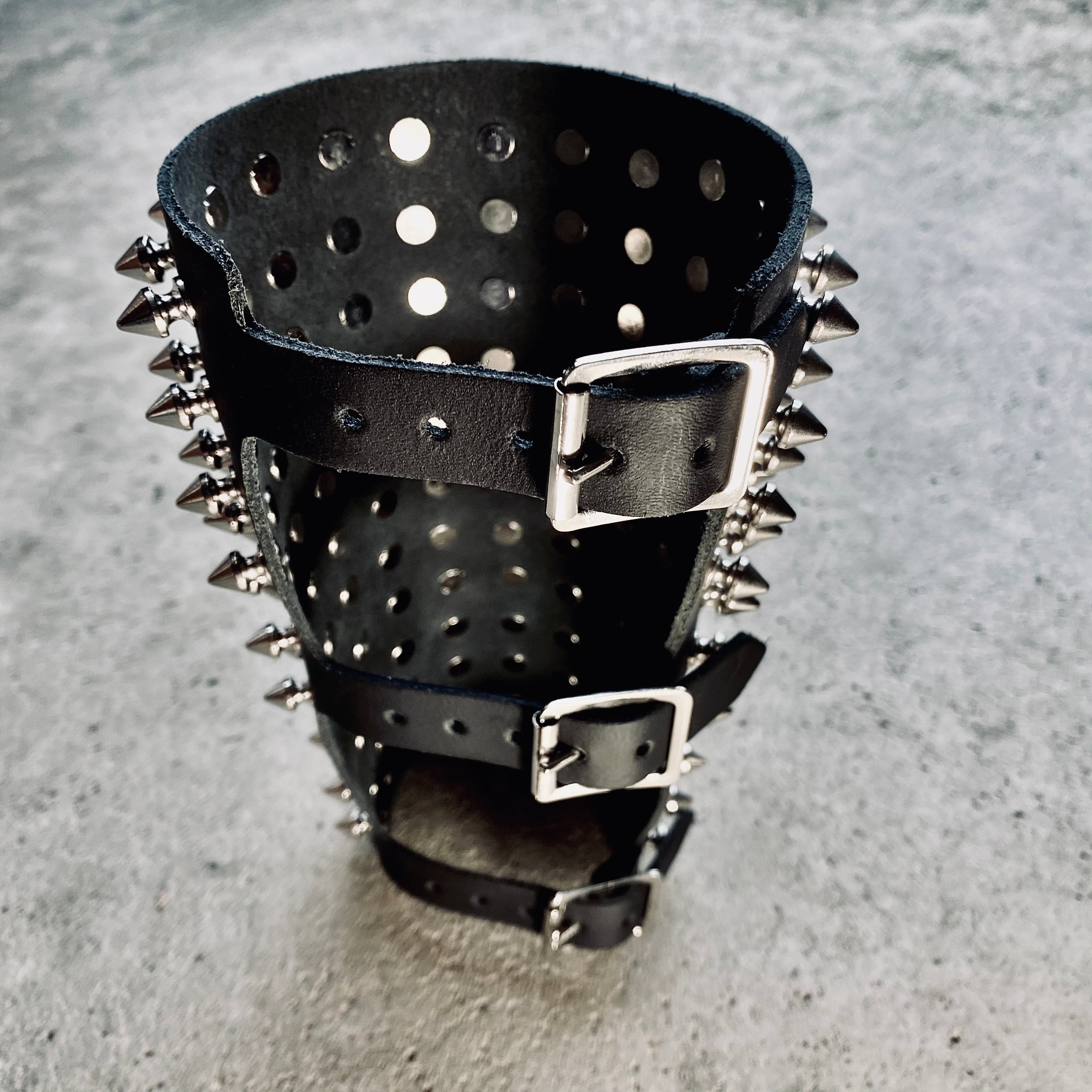 Executioner Spike Gauntlet