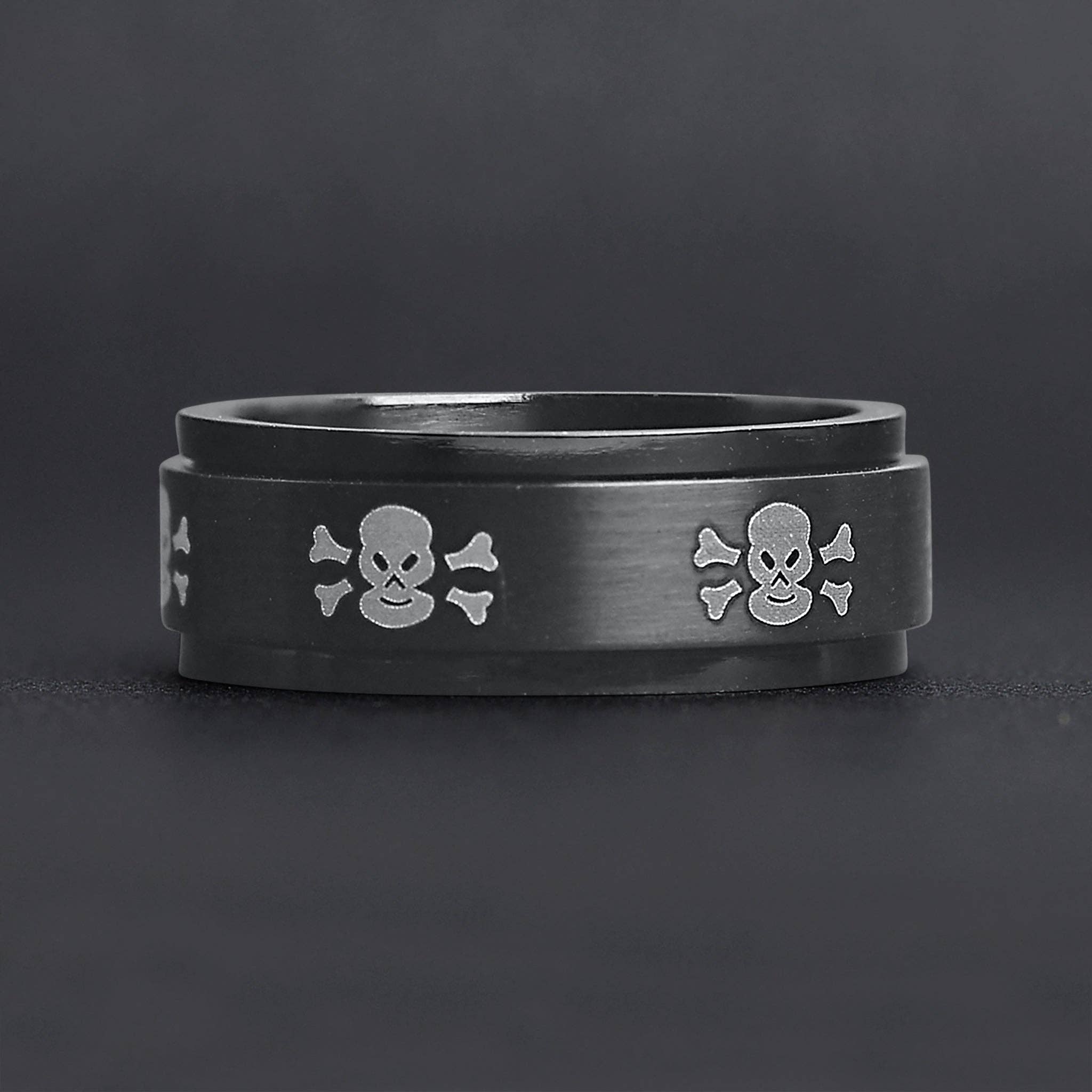 Perilous Skull Spinner Ring