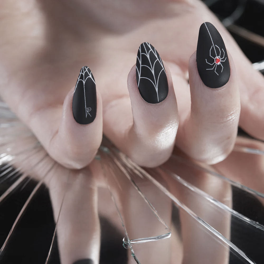 Black Widow Nailz