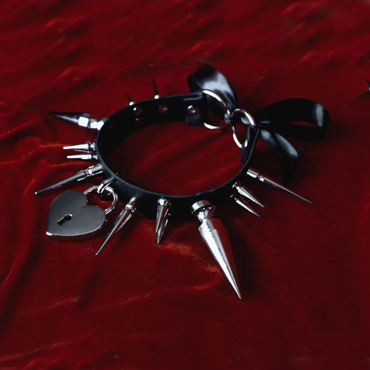 Lilith Choker