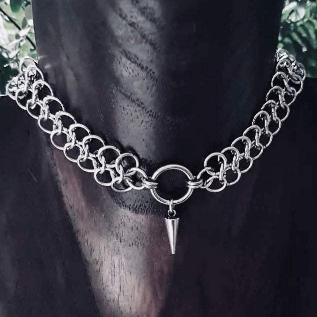 Maidens Curse Choker