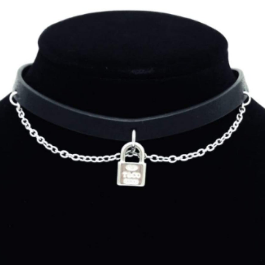 Demure Choker