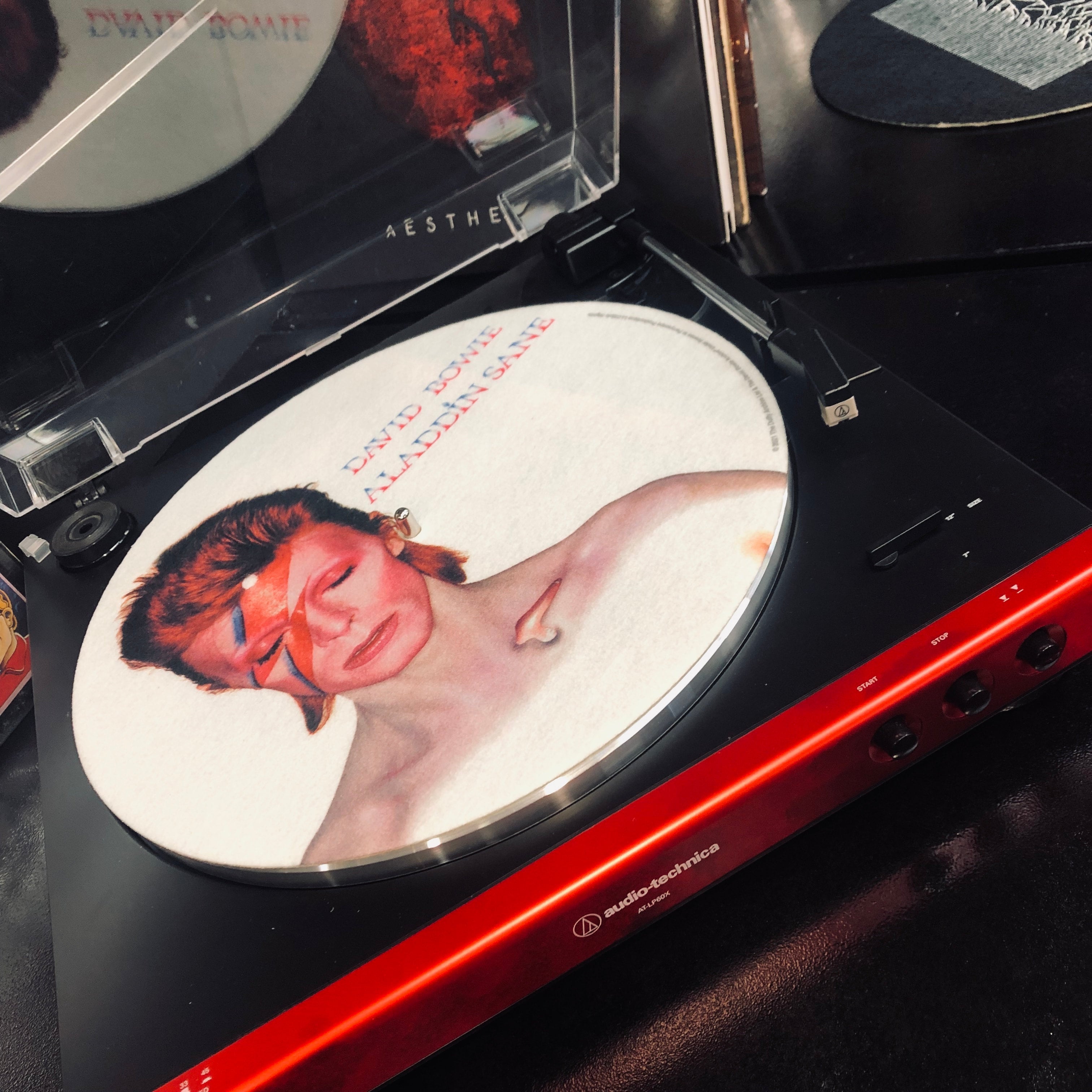 BOWIE Aladdin Sane - Record Turntable Slip Mat
