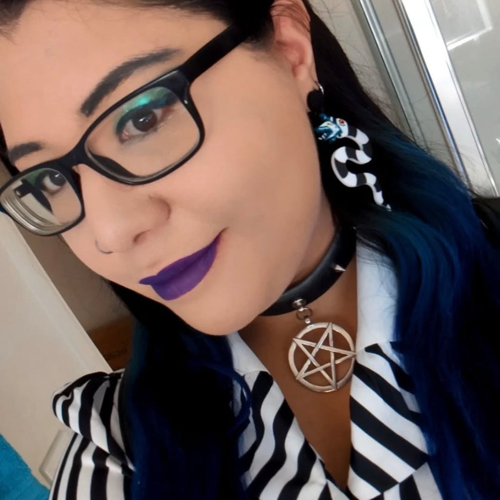 Hex Me Pentagram Collar