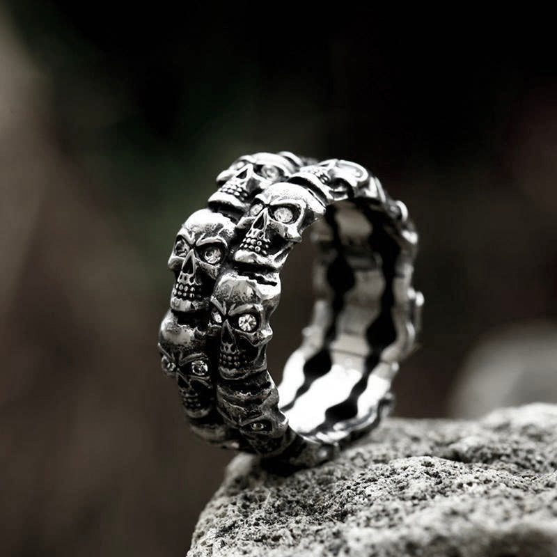 Souless Gaze Skull Ring