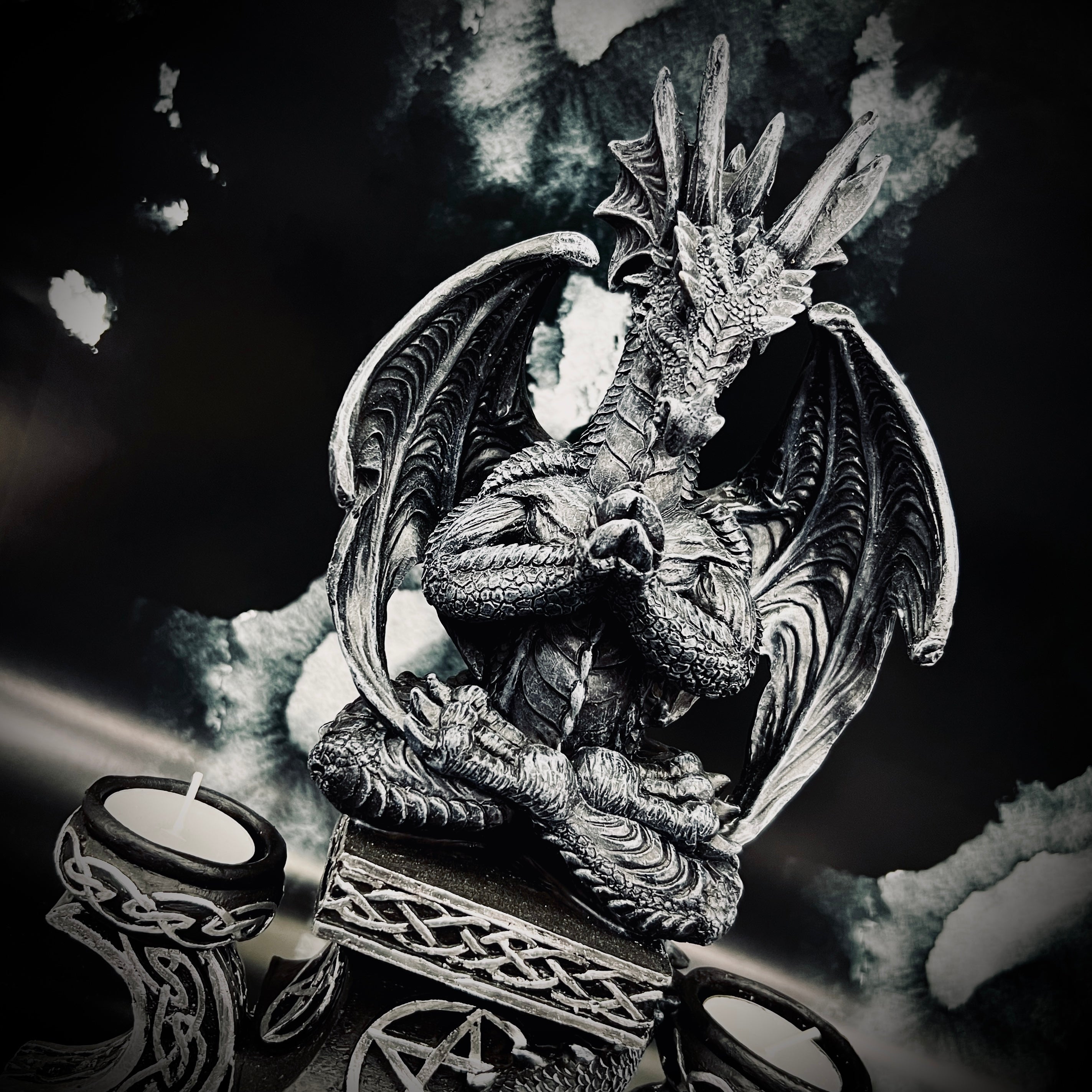 Quiescence Dragon Candle Holder