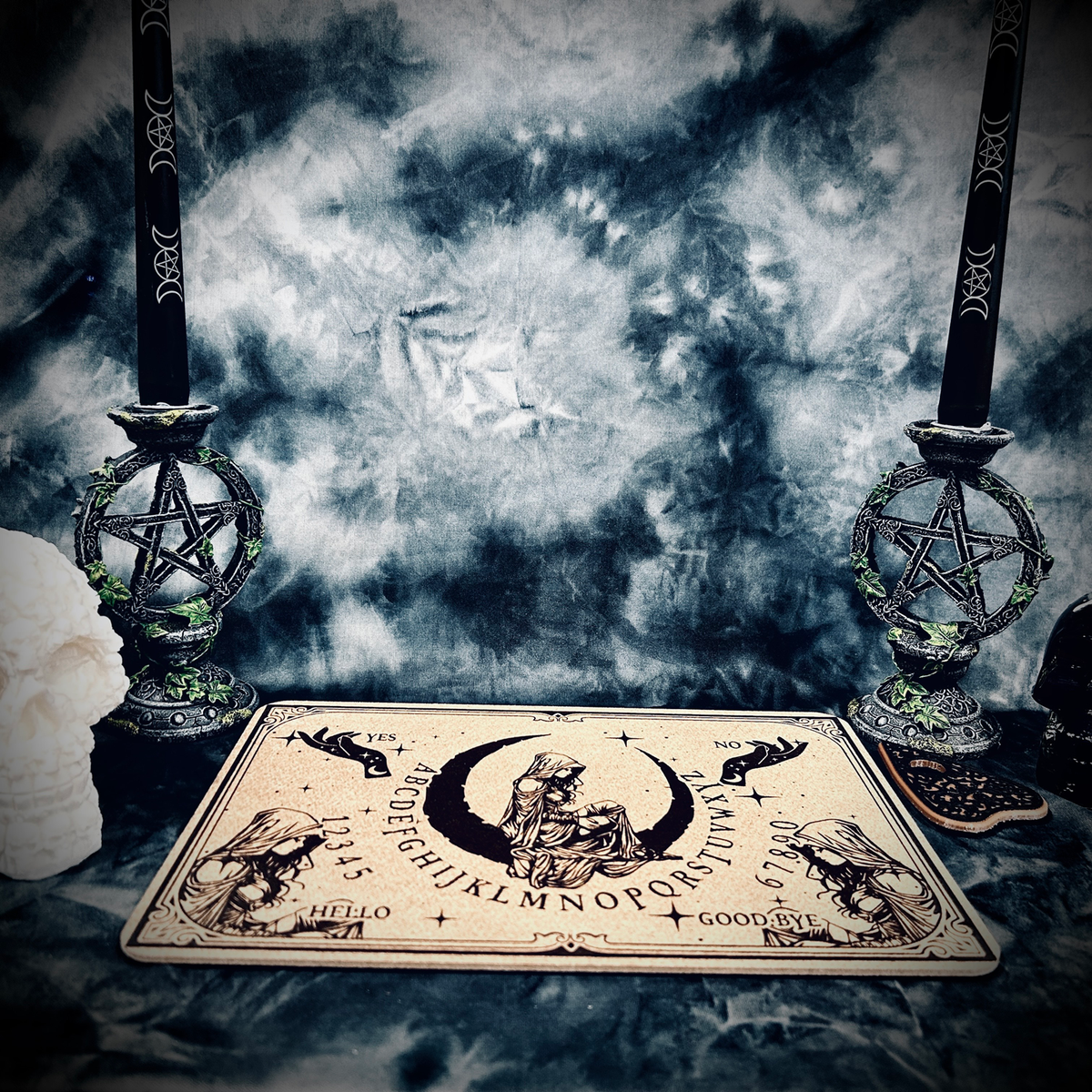 Spirit Board Night Embrace Mini With Planchette