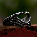 Skeletós Affirmation Ring