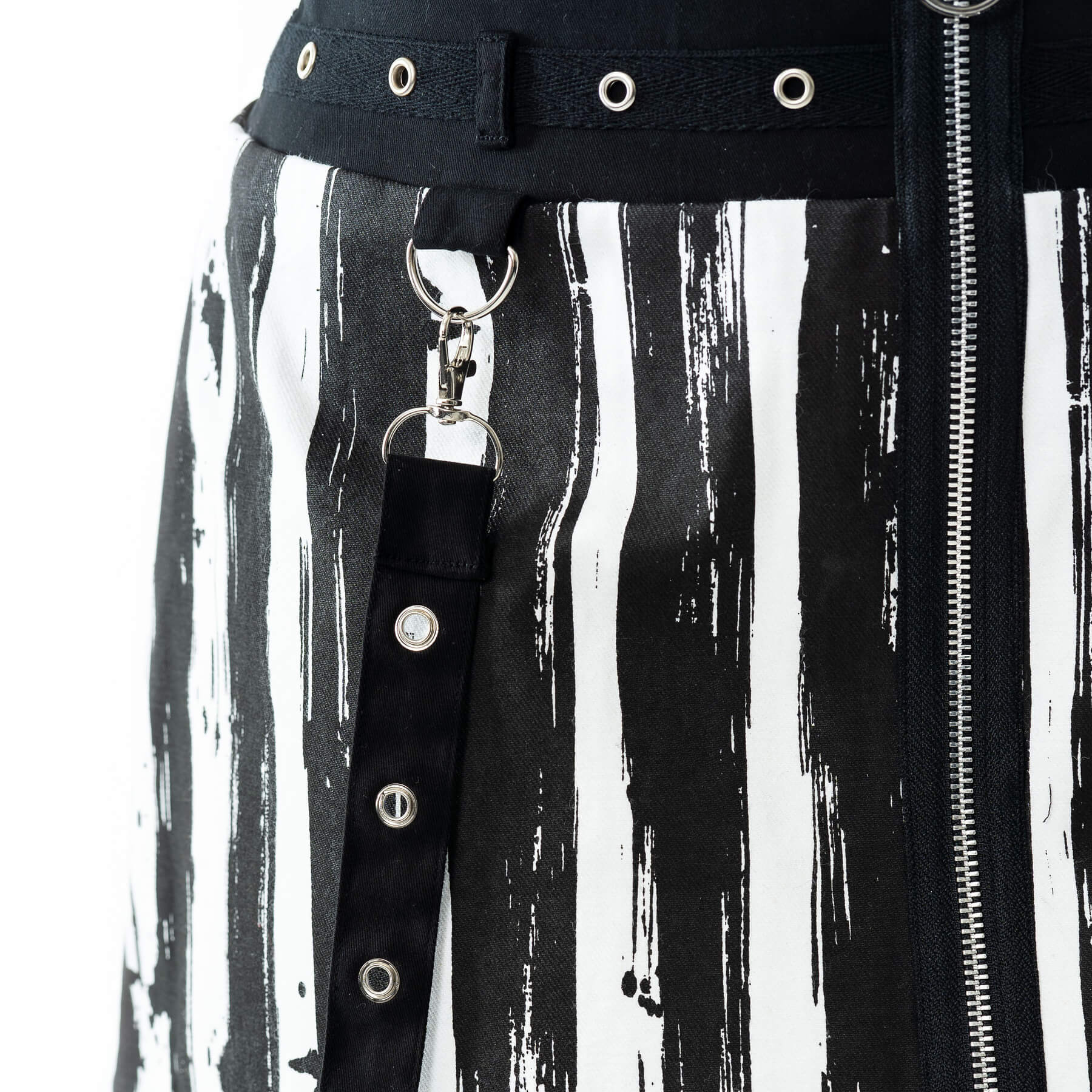 Showtime Black andd White Skirt