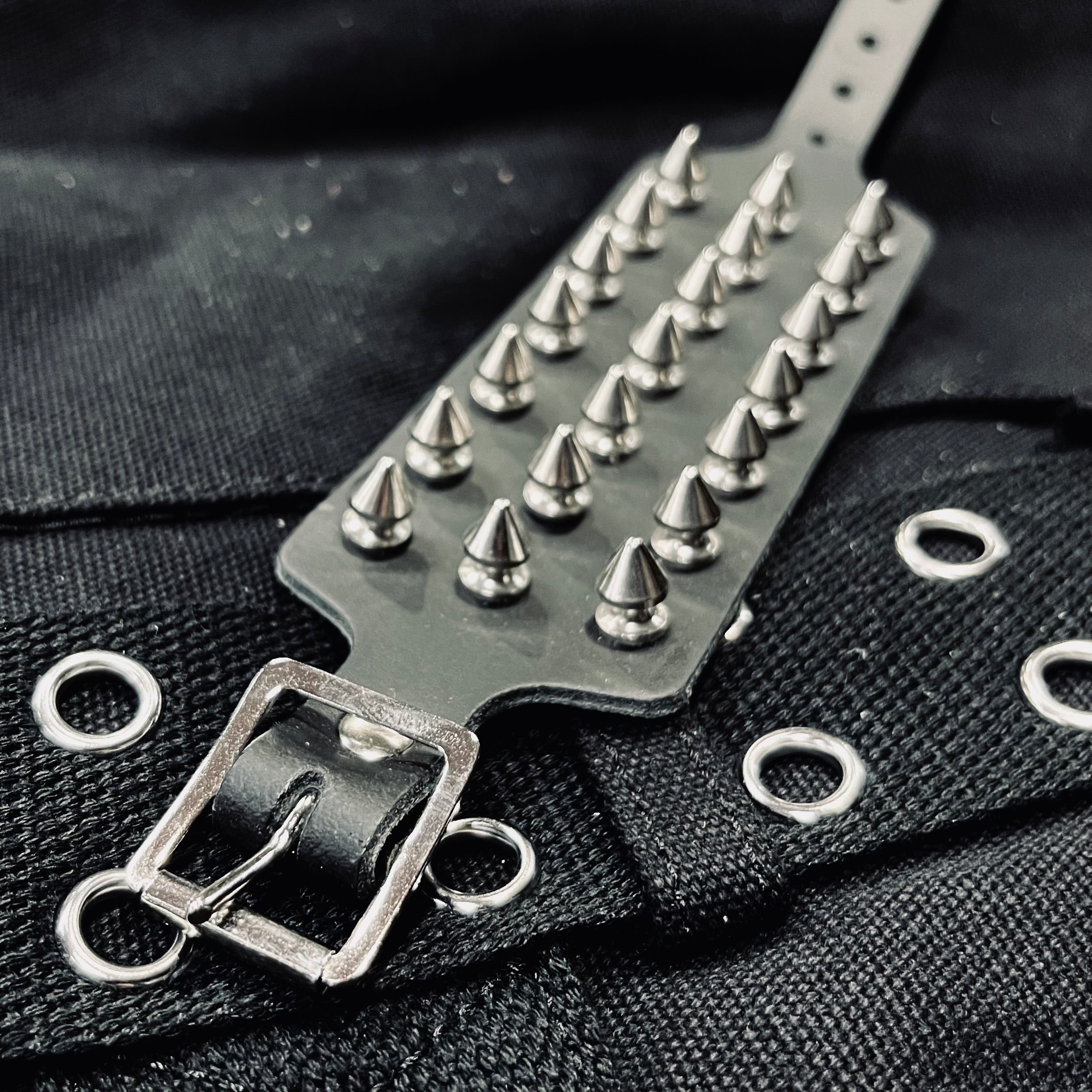 Triple Killer Spike Cuff