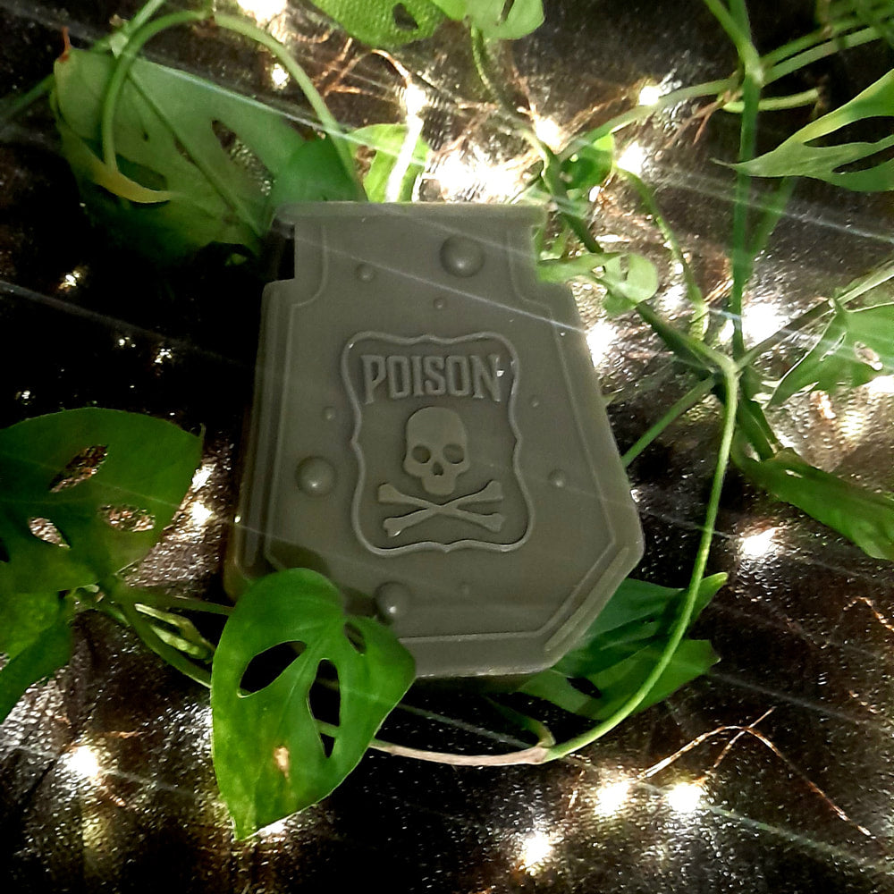 Poison Candle