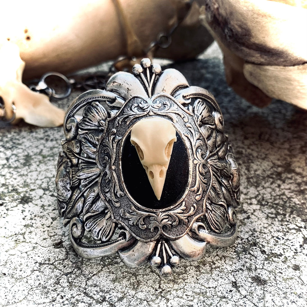 Ravens Call Filigree Wrist Cuff