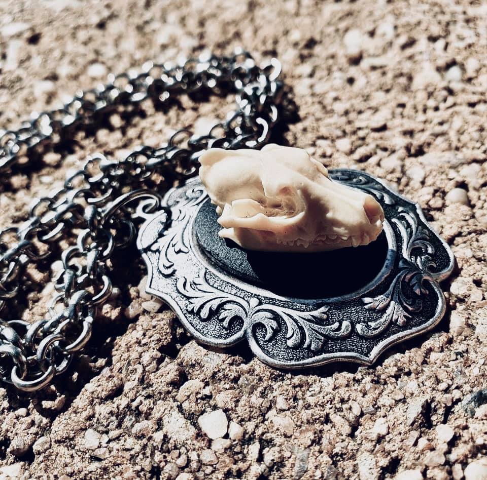 Nocturnes Dreamer Wolf Necklace