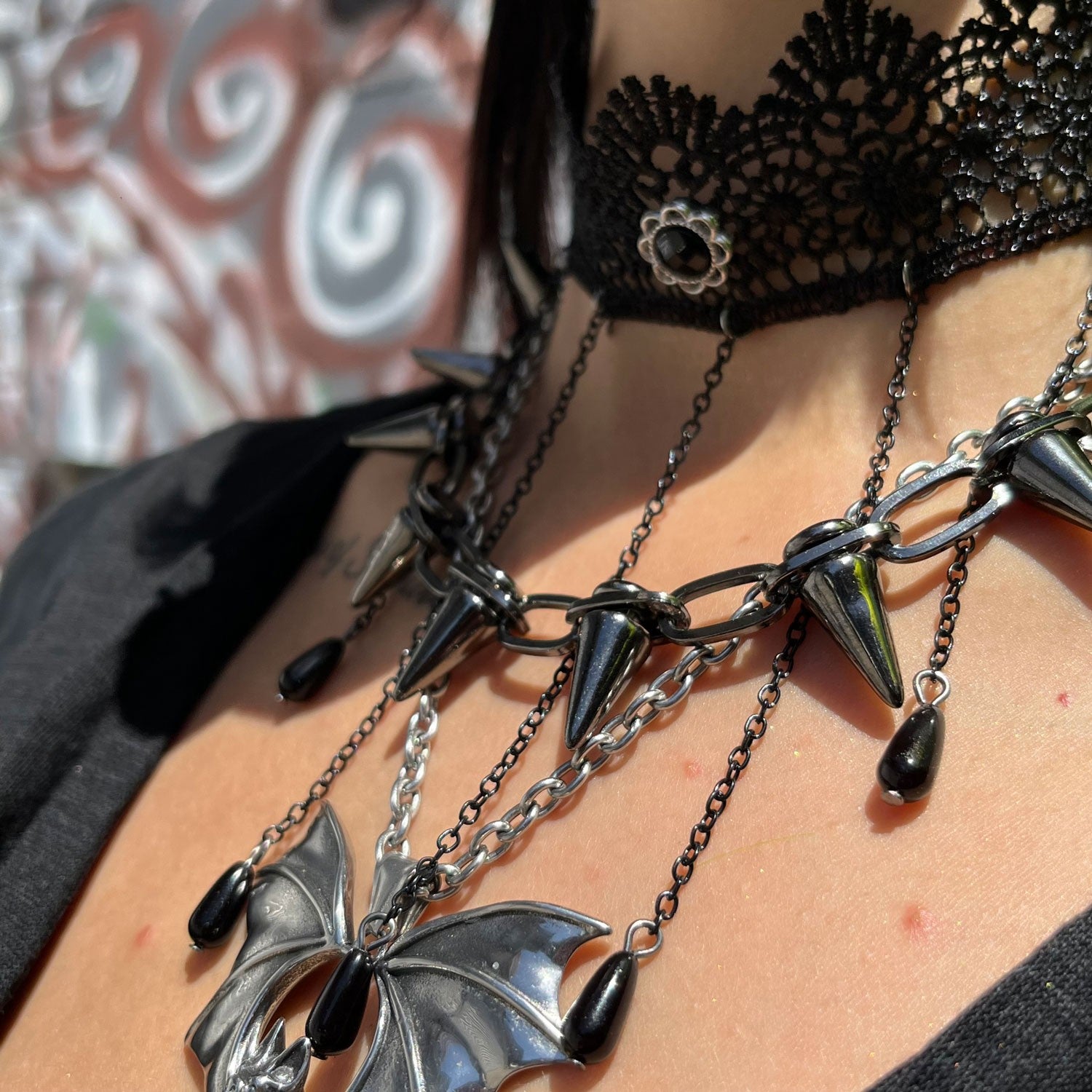 Mutiny's Shadow Spike Choker