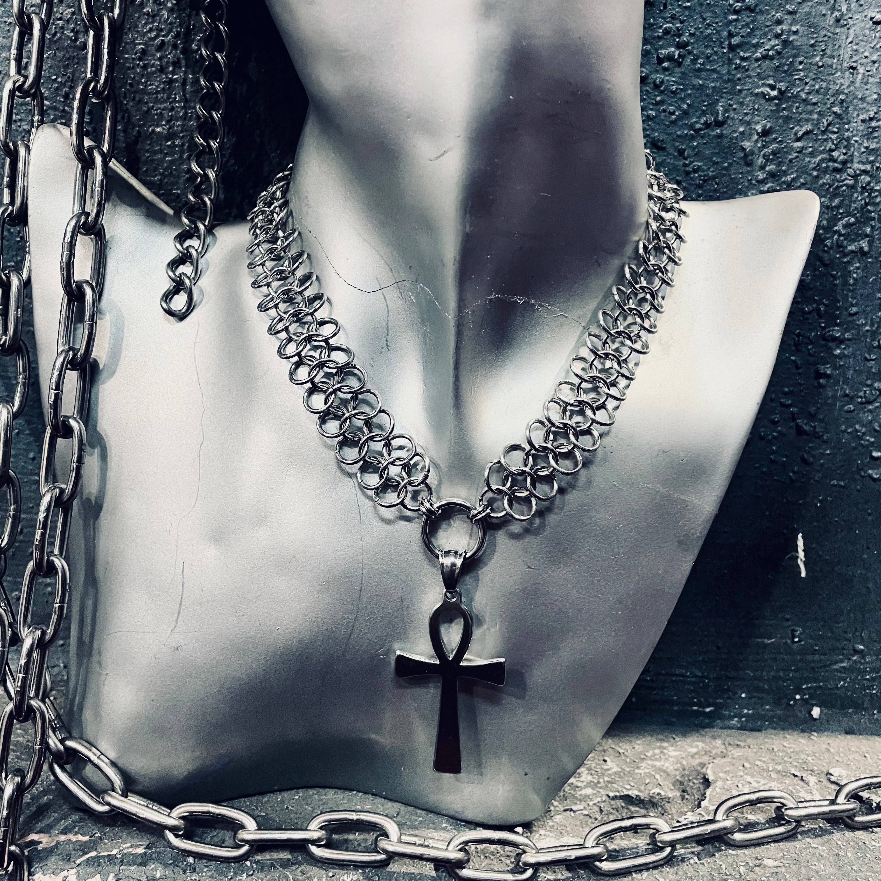 Ankh Armoured Choker