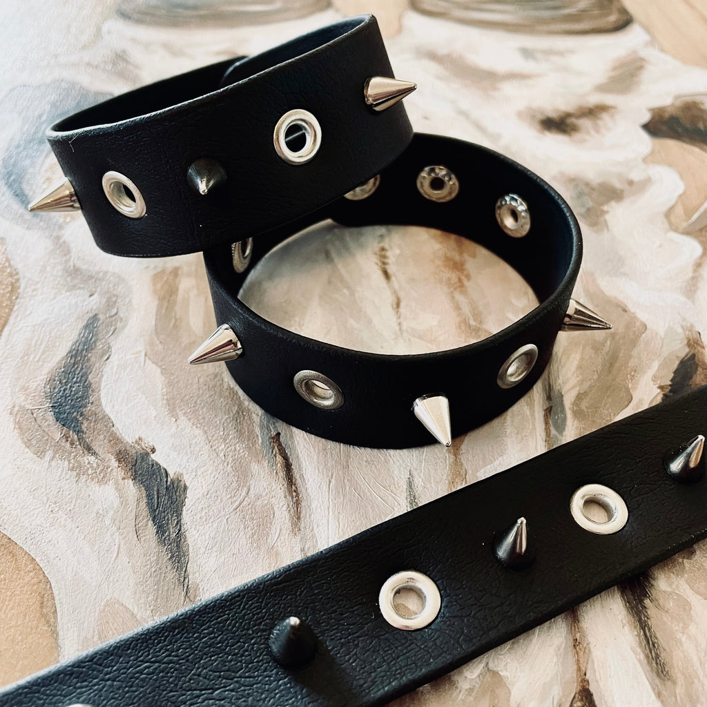 Impaler Cuff