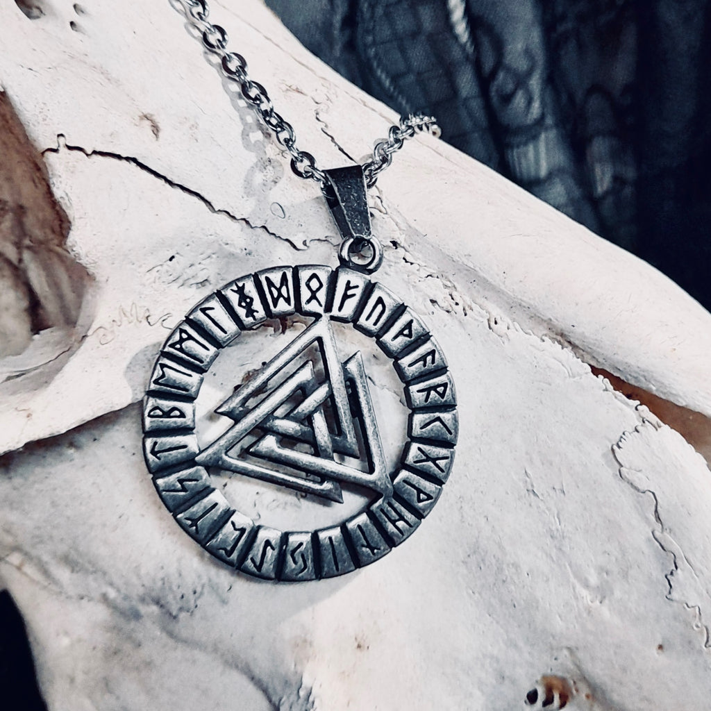 Valknut Pendant Choker Necklace