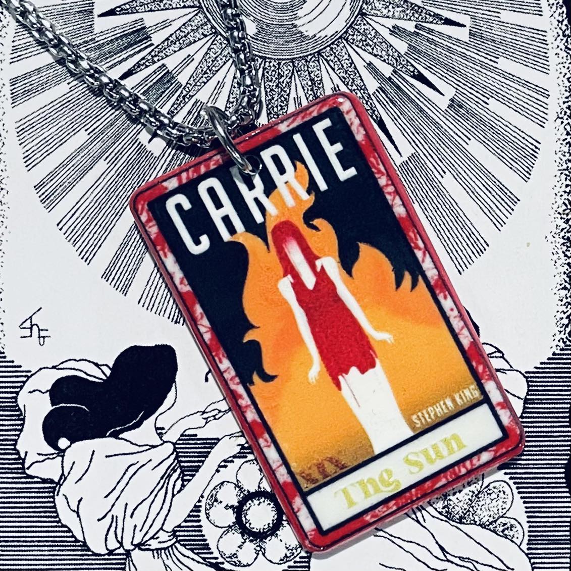 Horror Tarot Sun Necklace