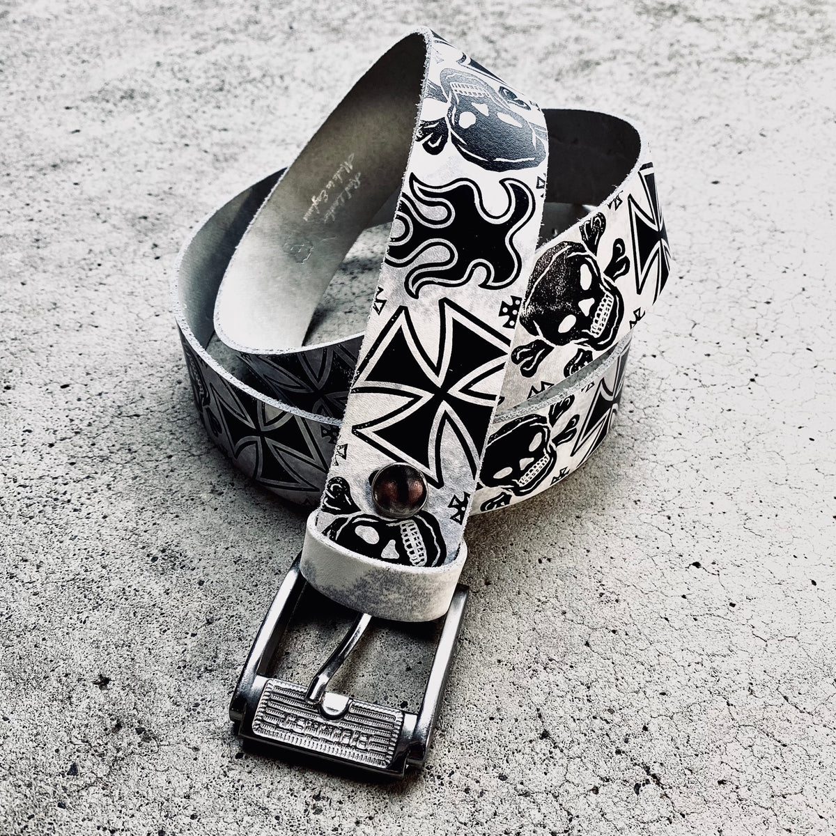 Skull and Valour Leather Belt