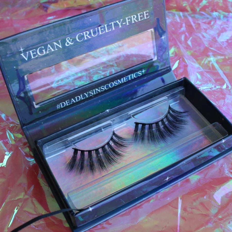 Luxe Eye Lashes: Sloth