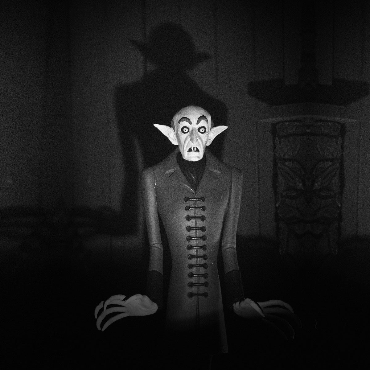 Nosferatu Toony Terrors Count Orlok Silver Screen Edition 6″ Figure
