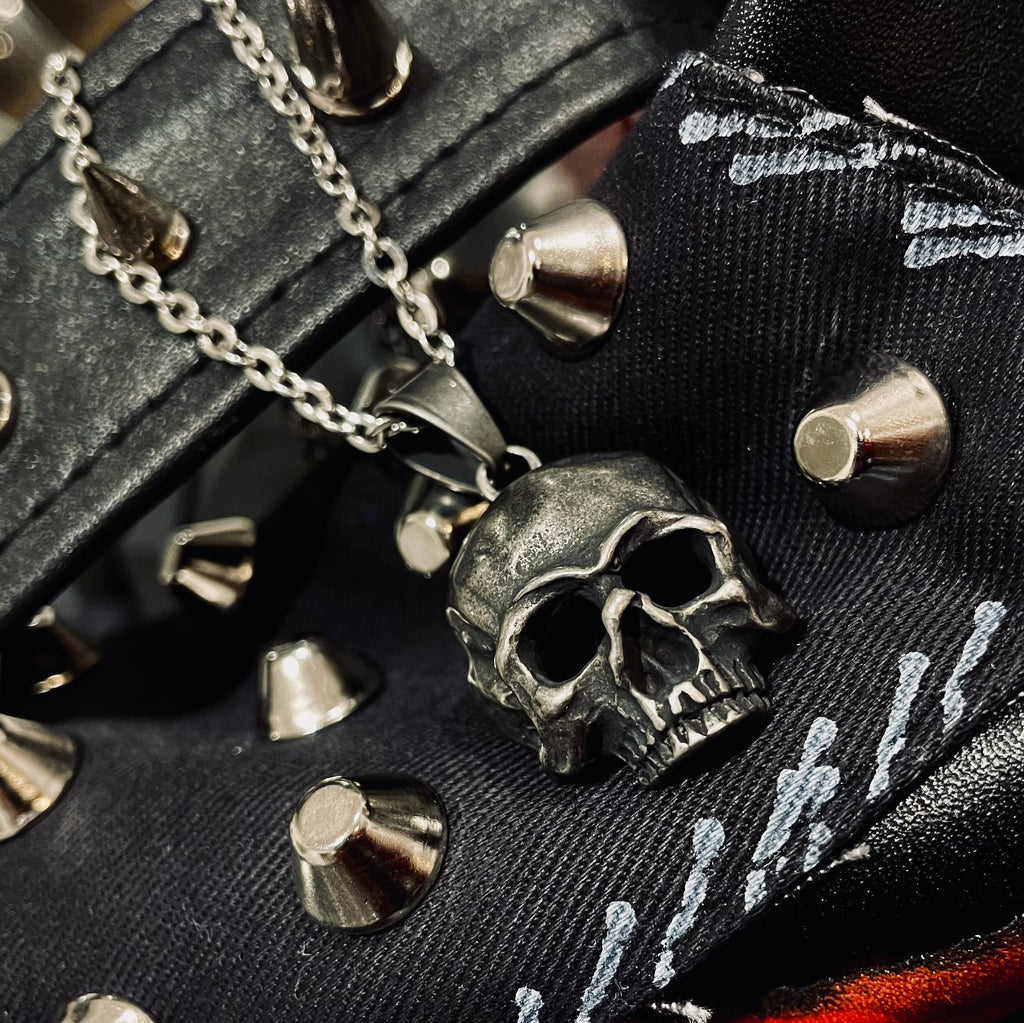 Enemies Atonement Skull Necklace