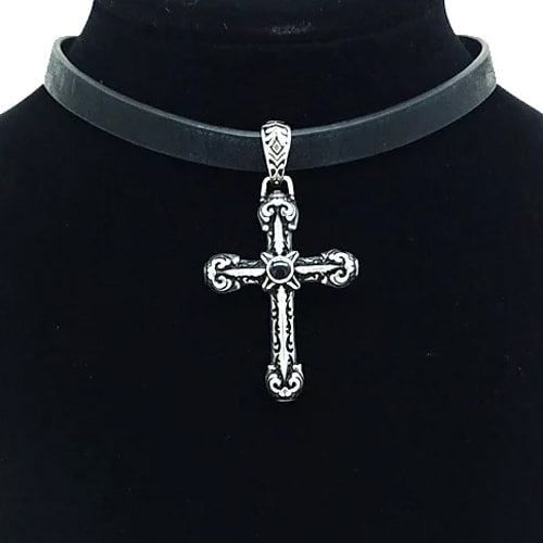 Gothic Beauty Choker