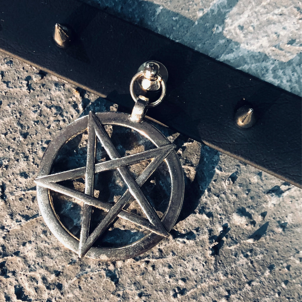 Hex Me Pentagram Collar