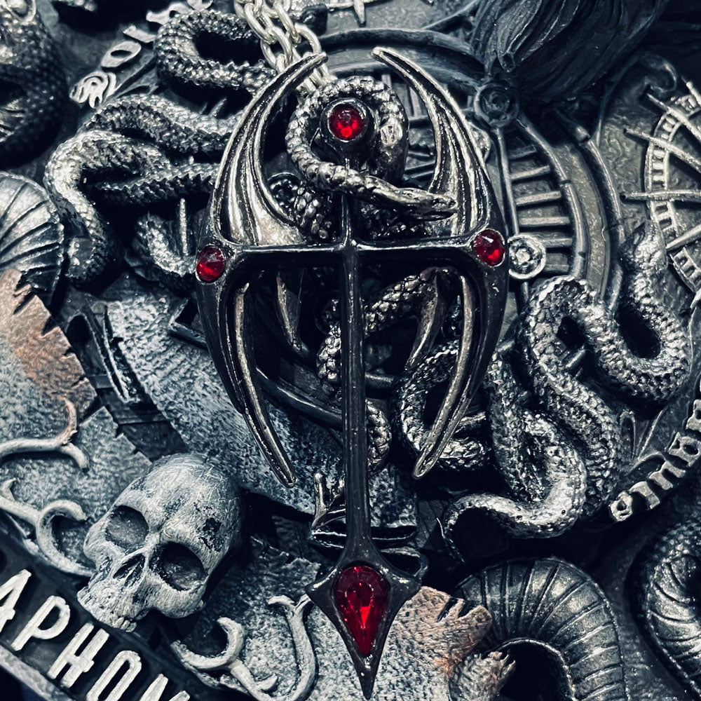 Draconkruez Necklace
